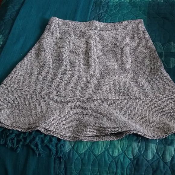 NWT LOFT Light Grey Flared Knit Skirt Sz S - Picture 3 of 4